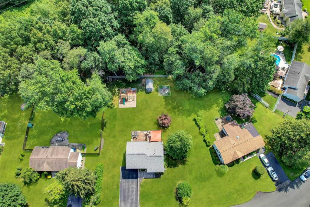 10 Victoria Drive, Nanuet, NY 10954 - Photo 5 of 38