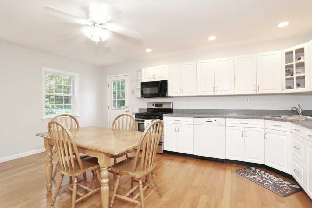 26 Johnsons Lane, New City, NY 10956 - Photo 10 of 49