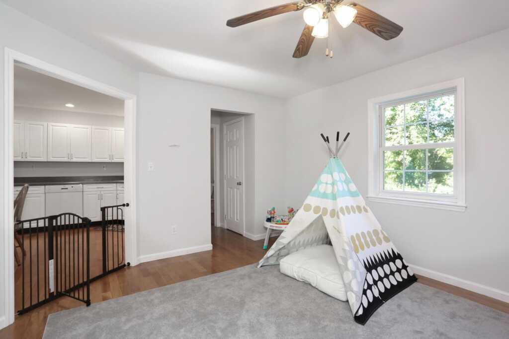 26 Johnsons Lane, New City, NY 10956 - Photo 13 of 49