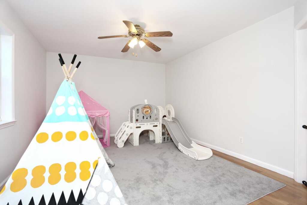 26 Johnsons Lane, New City, NY 10956 - Photo 15 of 49