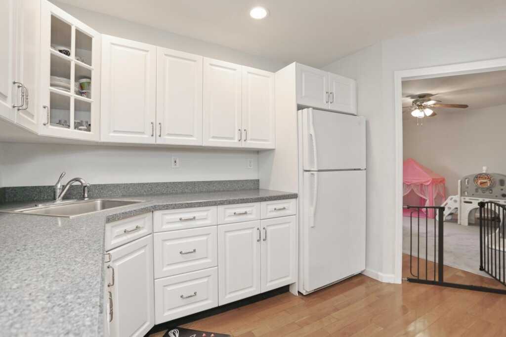 26 Johnsons Lane, New City, NY 10956 - Photo 6 of 49