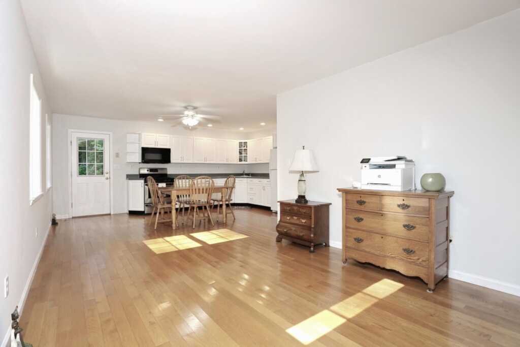 26 Johnsons Lane, New City, NY 10956 - Photo 7 of 49