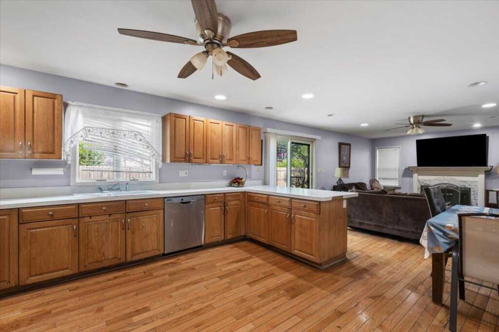 84 College Avenue, Nanuet, NY 10954 - Photo 8 of 25