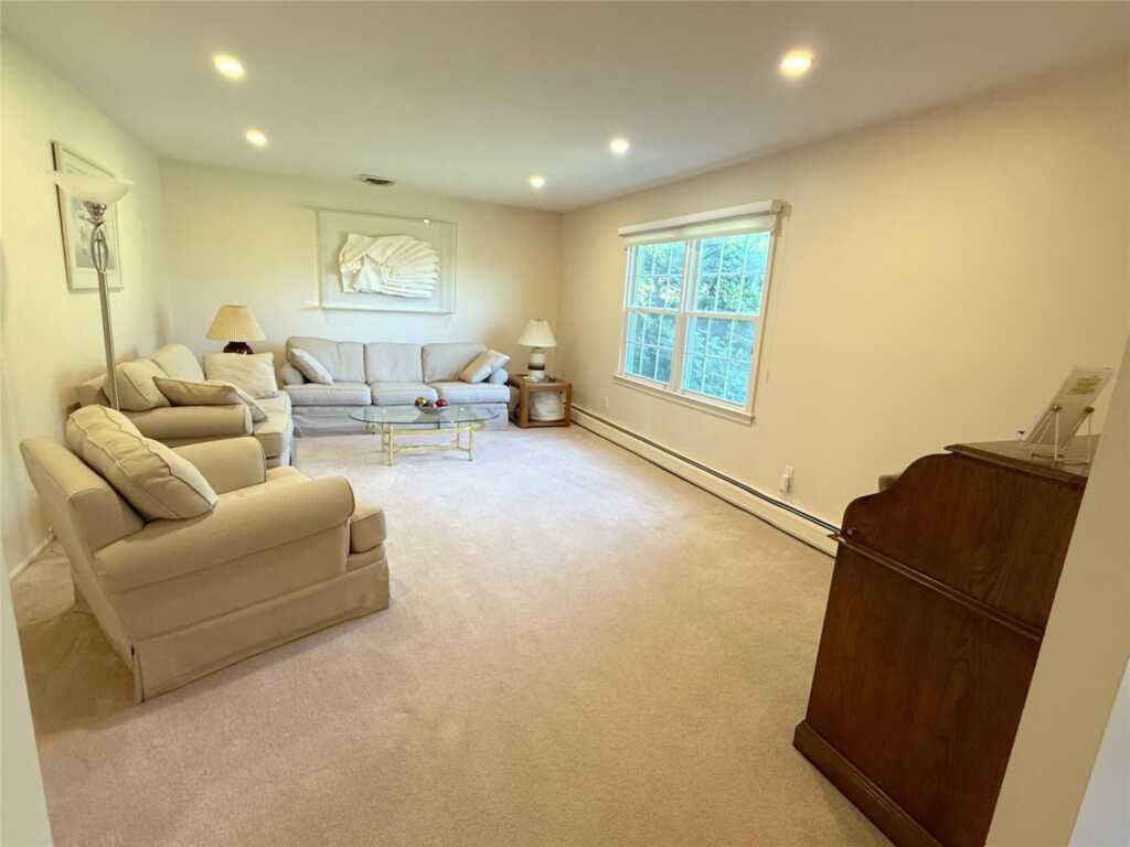 7 Maplewood Lane, New City, NY 10956 - Photo 12 of 23