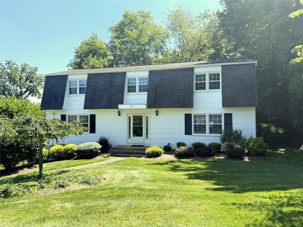 7 Maplewood Lane, New City, NY 10956 - Photo 3 of 23