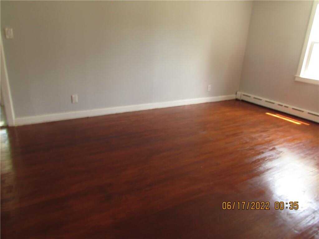 2 Leffingwell Place, New Rochelle, NY 10801 - Photo 16 of 30