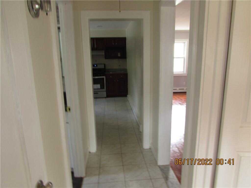 2 Leffingwell Place, New Rochelle, NY 10801 - Photo 23 of 30