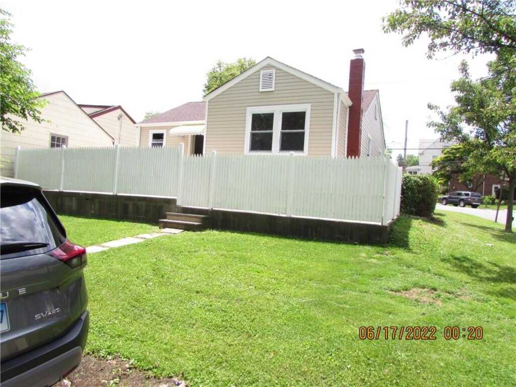 2 Leffingwell Place, New Rochelle, NY 10801 - Photo 5 of 30