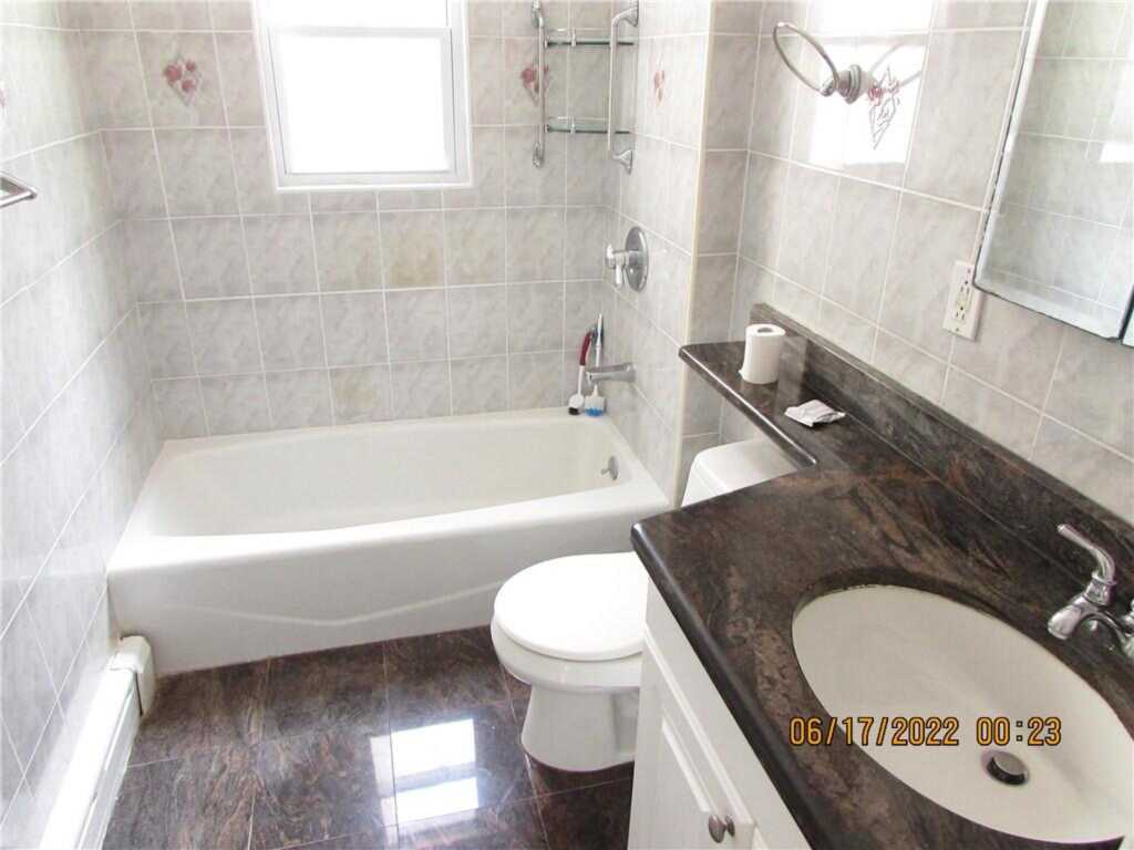 2 Leffingwell Place, New Rochelle, NY 10801 - Photo 8 of 30