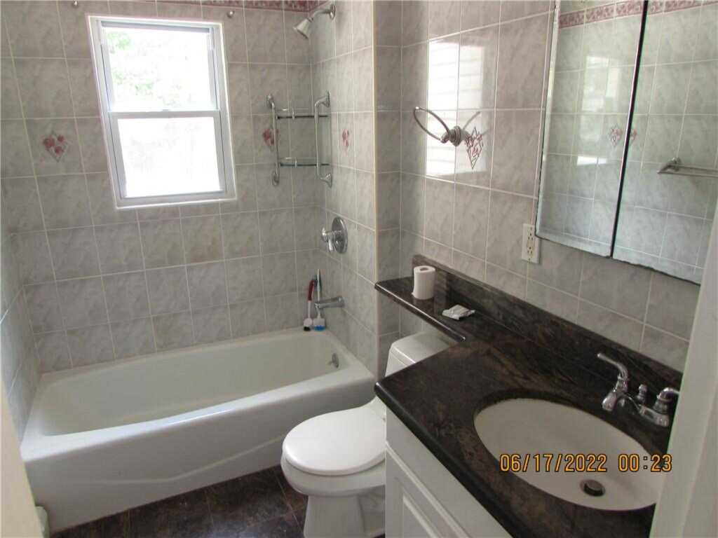 2 Leffingwell Place, New Rochelle, NY 10801 - Photo 9 of 30