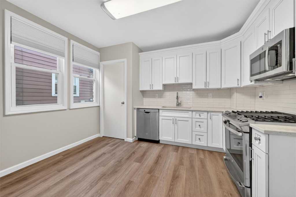 31 Broadway, Nyack, NY 10960 - Photo 4 of 46