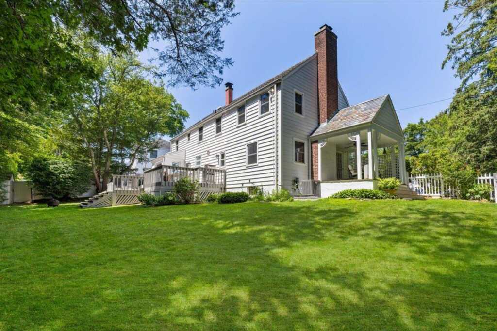 16 Standish Drive, New Rochelle, NY 10583 - Photo 23 of 29
