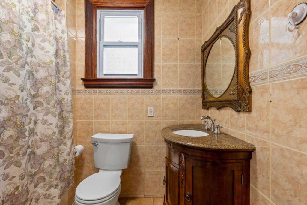 20 The Boulevard, New Rochelle, NY 10801 - Photo 13 of 34