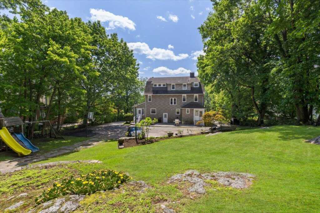 20 The Boulevard, New Rochelle, NY 10801 - Photo 28 of 34