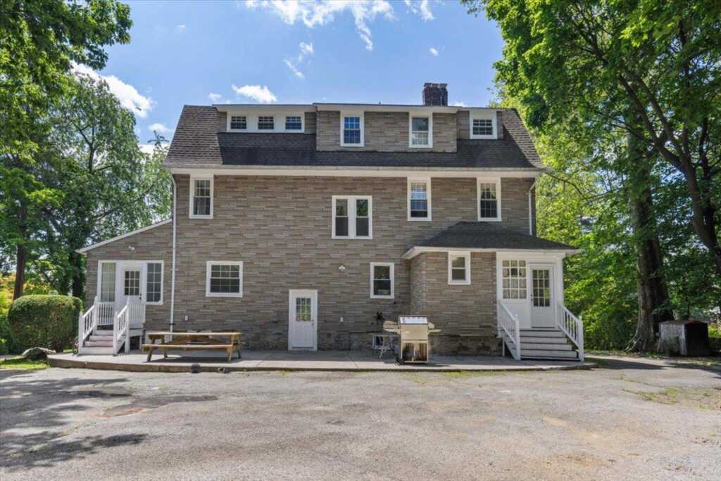20 The Boulevard, New Rochelle, NY 10801 - Photo 29 of 34
