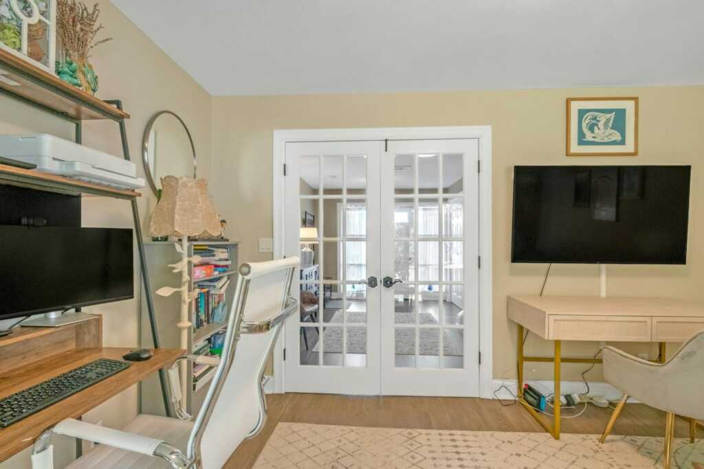 92 Wiltshire Road, New Rochelle, NY 10583 - Photo 11 of 40