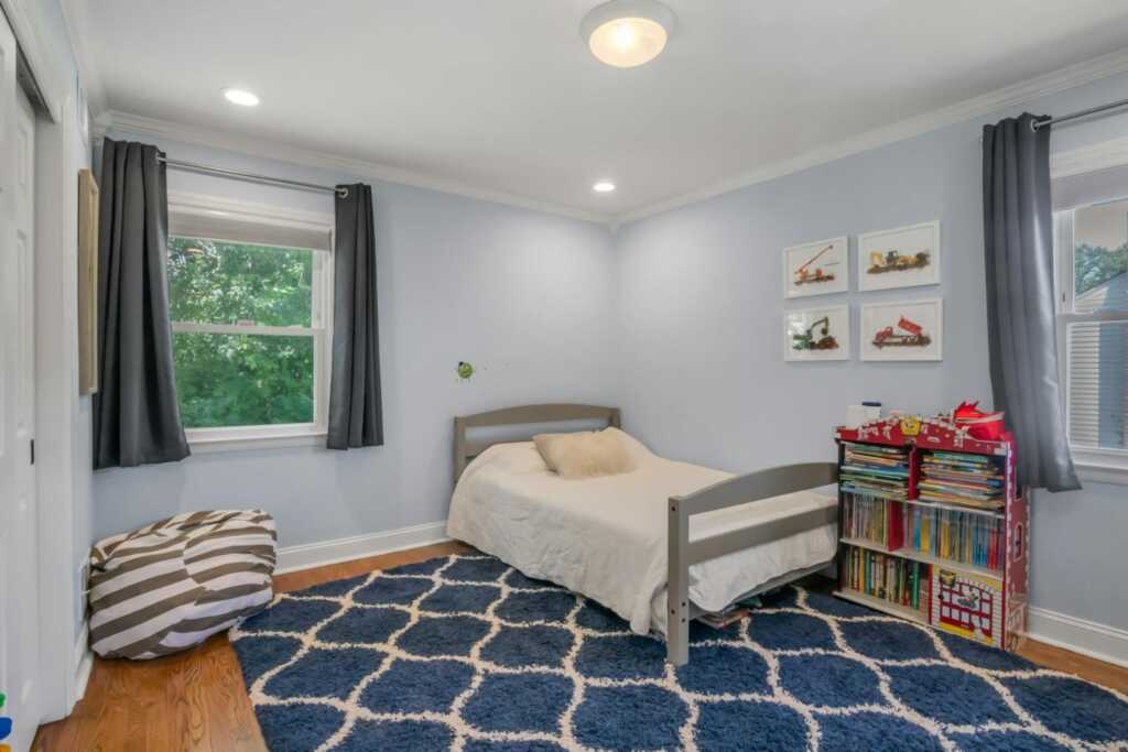 92 Wiltshire Road, New Rochelle, NY 10583 - Photo 21 of 40