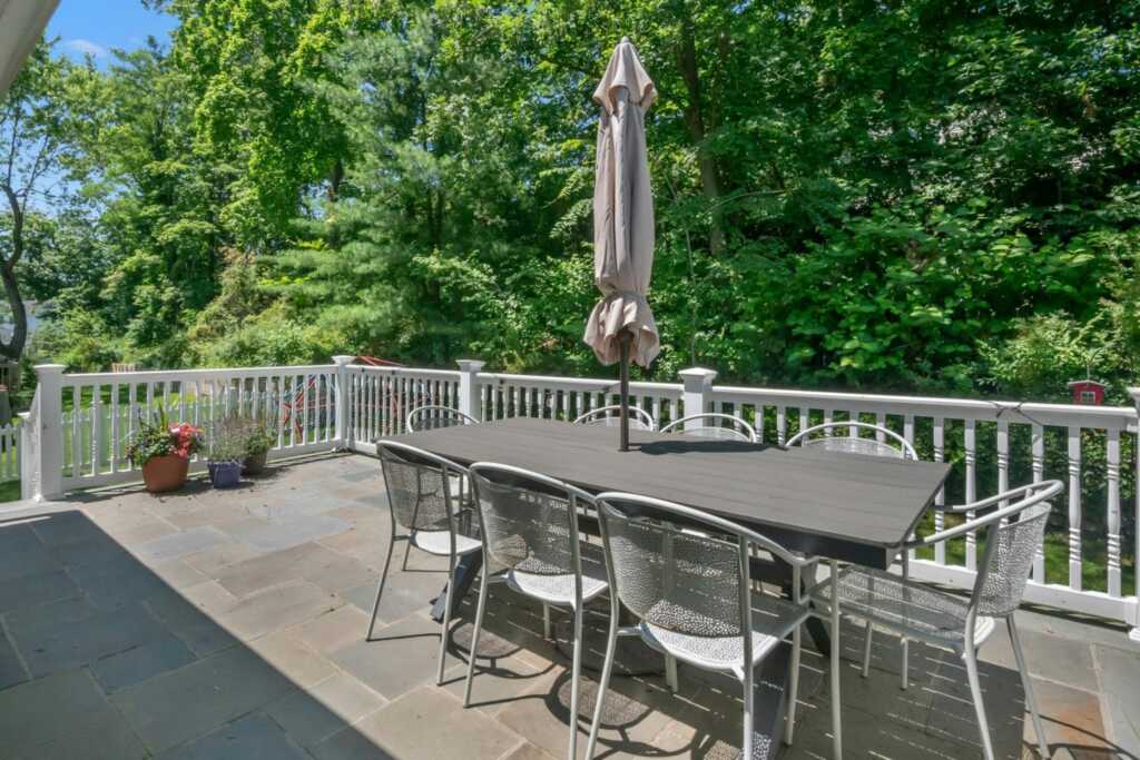 92 Wiltshire Road, New Rochelle, NY 10583 - Photo 27 of 40