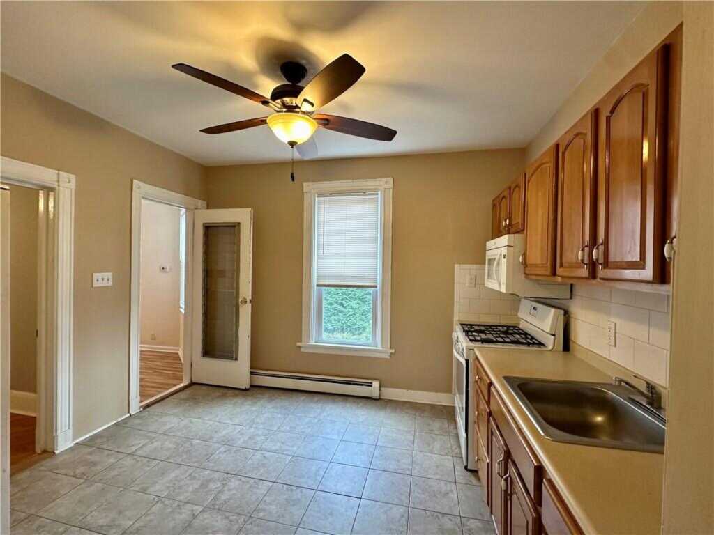 28 Teneyck Street, Unit #1st Floor, Stony Point, NY 10980 - Photo 6 of 13