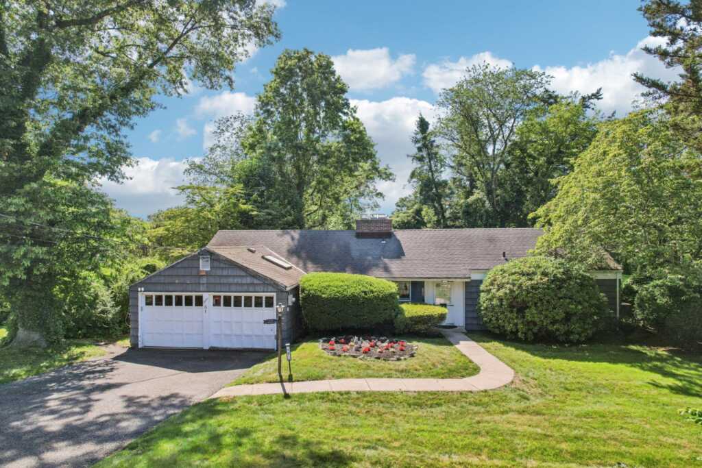 12 Paddock Road, Rye, NY 10573