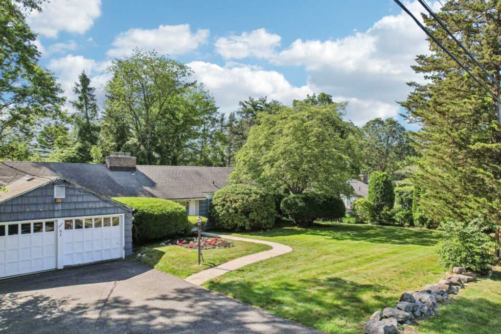 12 Paddock Road, Rye, NY 10573 - Photo 4 of 30