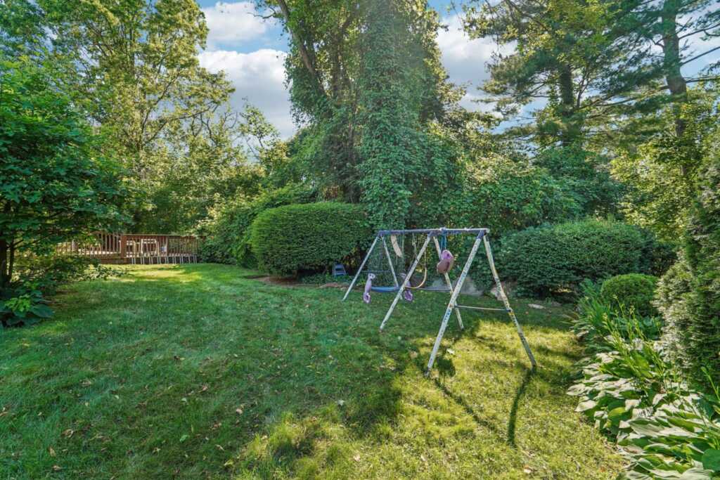 12 Paddock Road, Rye, NY 10573 - Photo 5 of 30