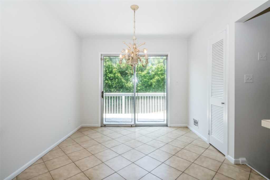 108 Kensington Oval, New Rochelle, NY 10805 - Photo 11 of 35