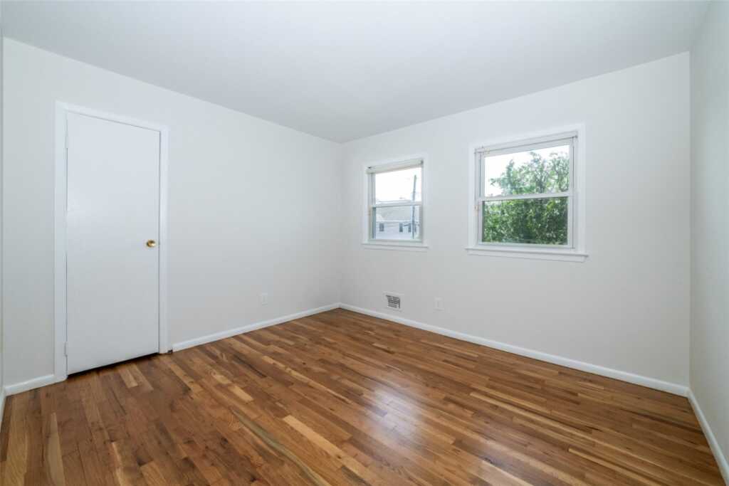 108 Kensington Oval, New Rochelle, NY 10805 - Photo 20 of 35