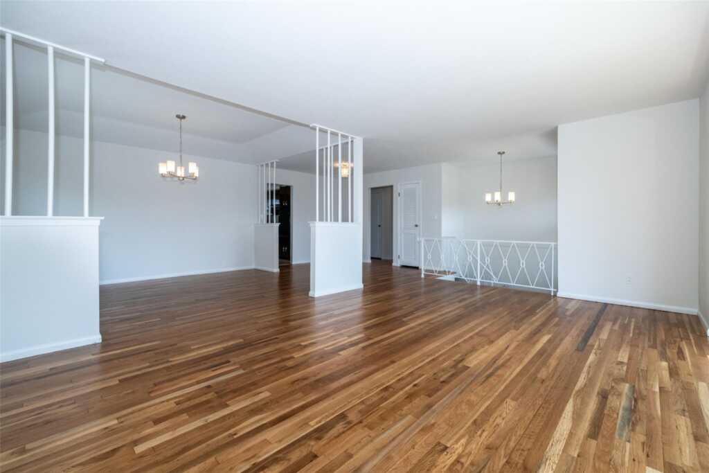 108 Kensington Oval, New Rochelle, NY 10805 - Photo 7 of 35