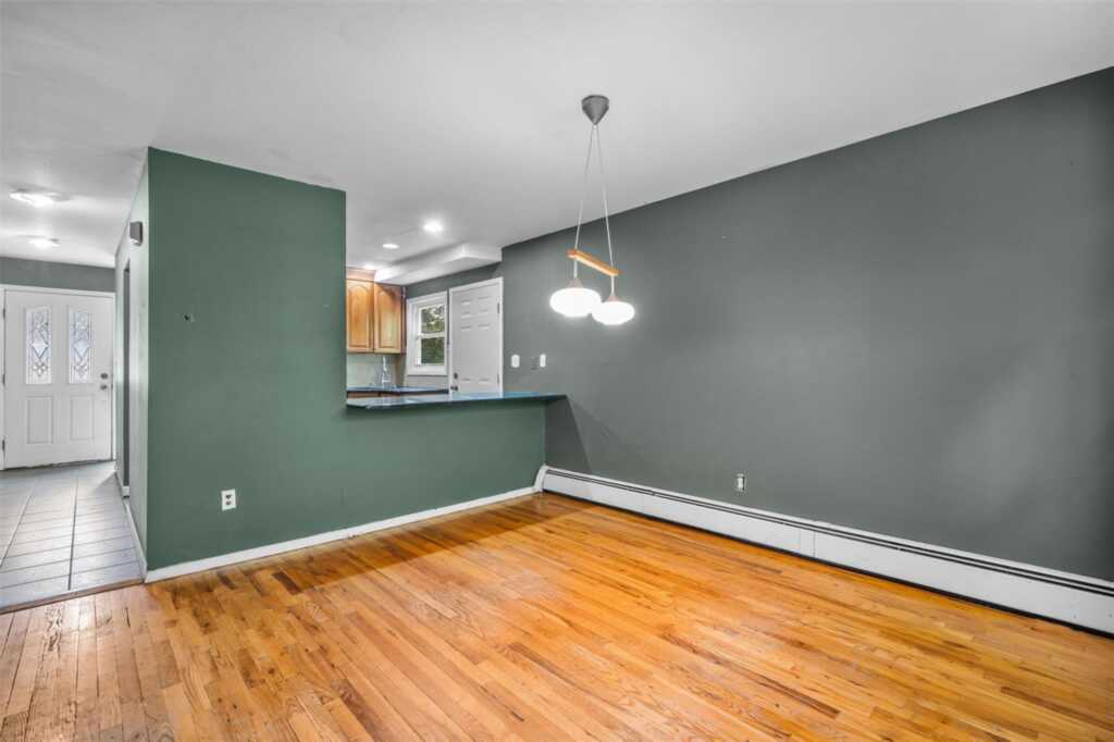 87 Pascack Road, Nanuet, NY 10954 - Photo 10 of 30
