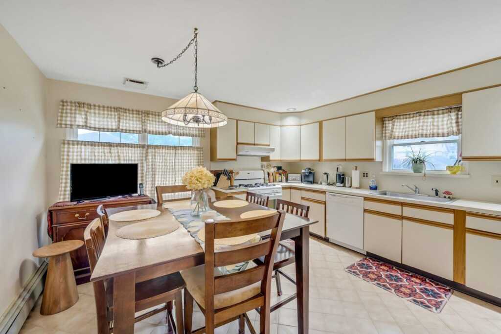 12 Congress Street, New Rochelle, NY 10801 - Photo 16 of 36