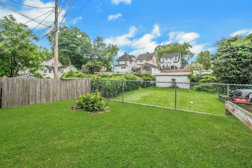 12 Congress Street, New Rochelle, NY 10801 - Photo 30 of 36