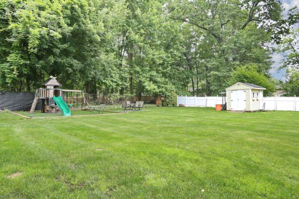 422 Kings Highway, Valley Cottage, NY 10989 - Photo 10 of 44