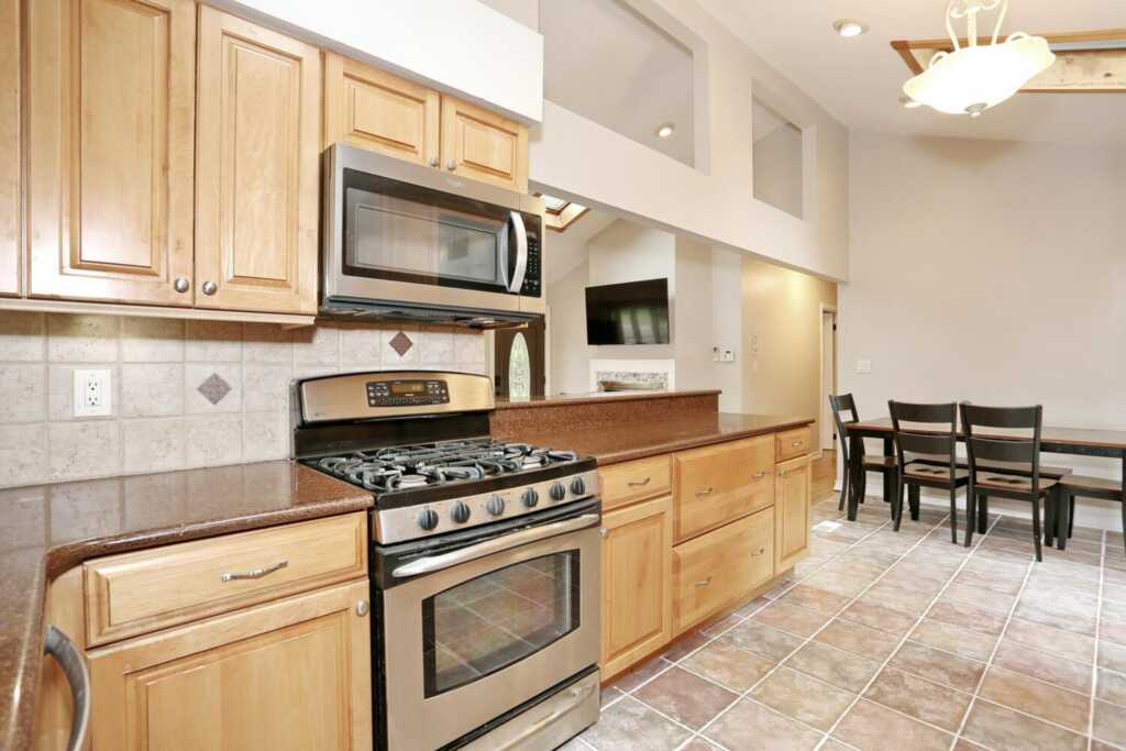 422 Kings Highway, Valley Cottage, NY 10989 - Photo 16 of 44