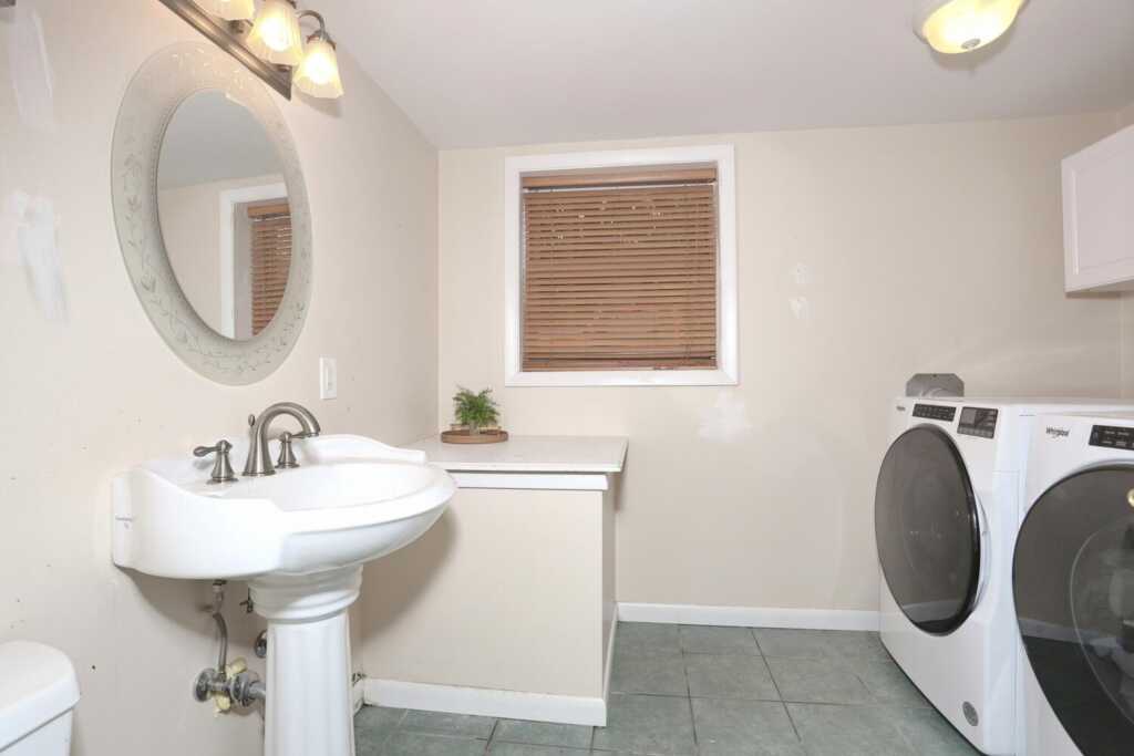 422 Kings Highway, Valley Cottage, NY 10989 - Photo 33 of 44