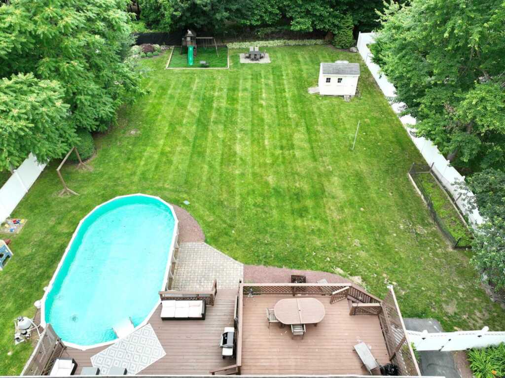 422 Kings Highway, Valley Cottage, NY 10989 - Photo 5 of 44