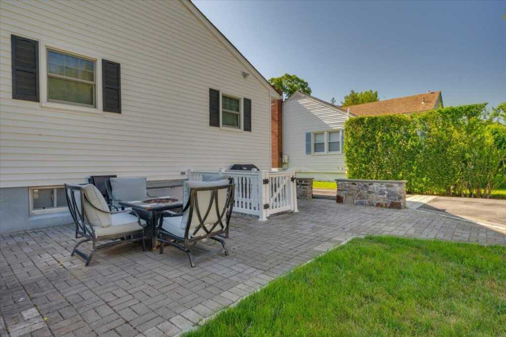 103 Ridge Street, Rye, NY 10573 - Photo 15 of 19