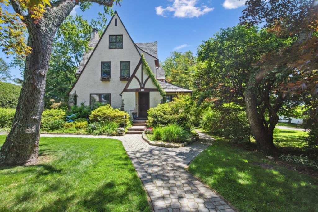 109 Argyll Avenue, New Rochelle, NY 10804