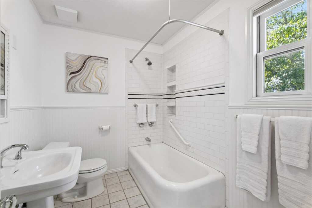 109 Argyll Avenue, New Rochelle, NY 10804 - Photo 18 of 26