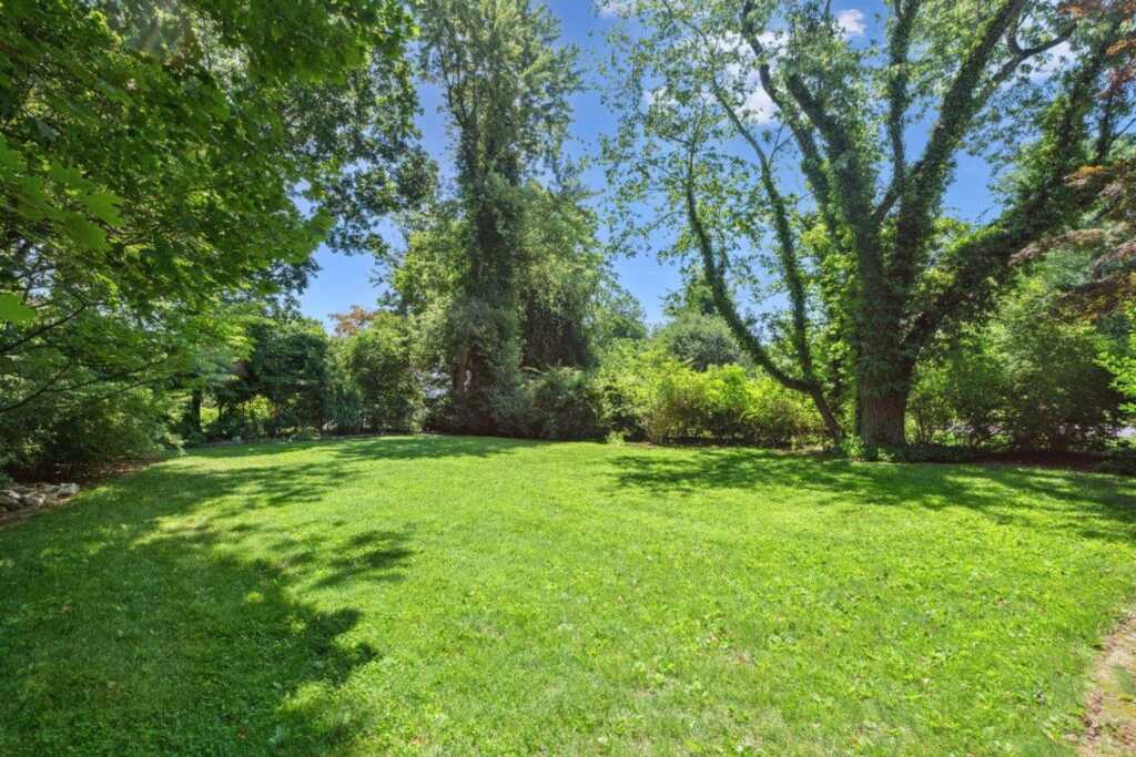 109 Argyll Avenue, New Rochelle, NY 10804 - Photo 21 of 26