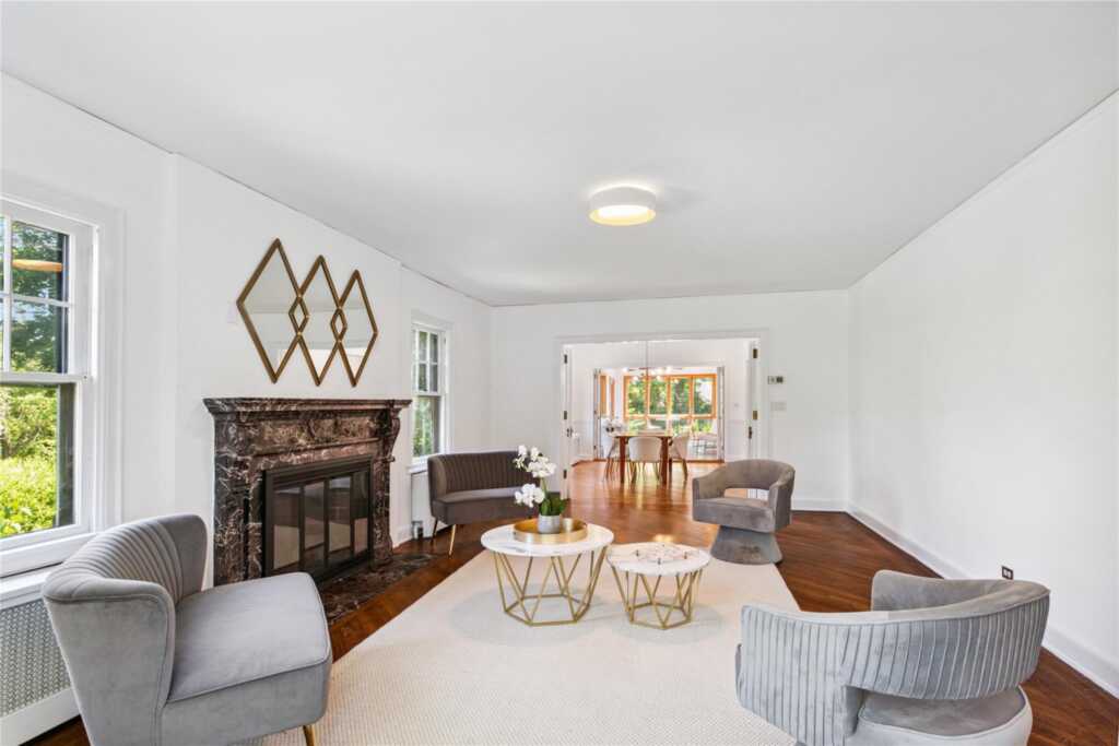 109 Argyll Avenue, New Rochelle, NY 10804 - Photo 3 of 26