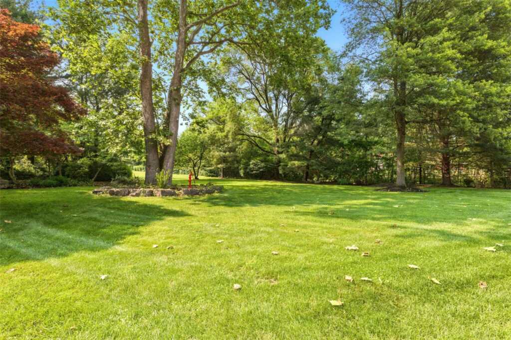 55 Kinsley Grove, Pearl River, NY 10965 - Photo 11 of 50