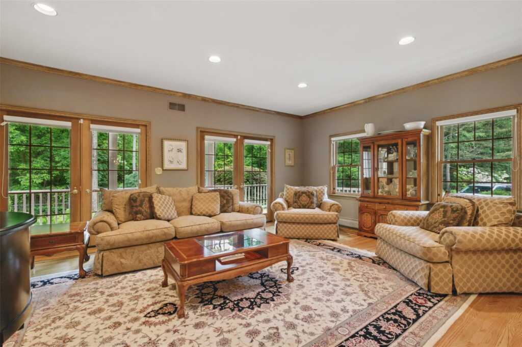 55 Kinsley Grove, Pearl River, NY 10965 - Photo 33 of 50
