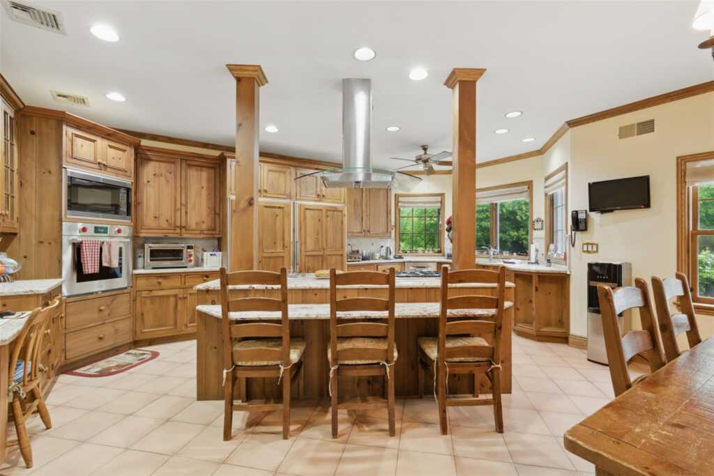 55 Kinsley Grove, Pearl River, NY 10965 - Photo 37 of 50