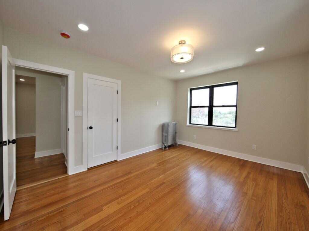 130 Centre Avenue, Unit #4E, New Rochelle, NY 10805 - Photo 5 of 12