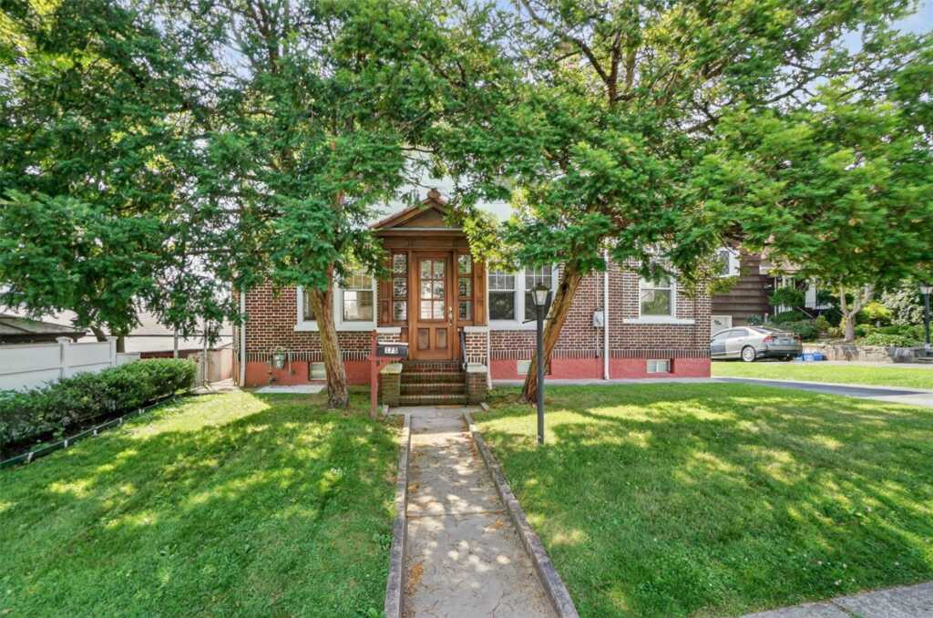 175 Regent Street, Rye, NY 10573 - Photo 2 of 37