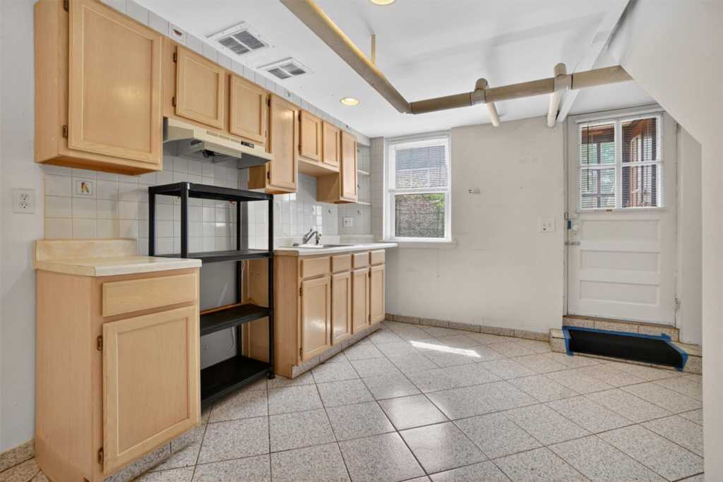 175 Regent Street, Rye, NY 10573 - Photo 25 of 37