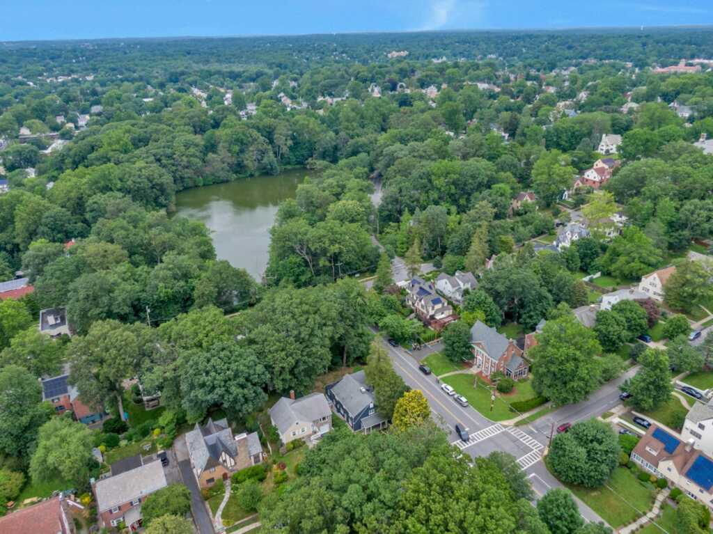 92 Glenwood Avenue, New Rochelle, NY 10801 - Photo 40 of 46