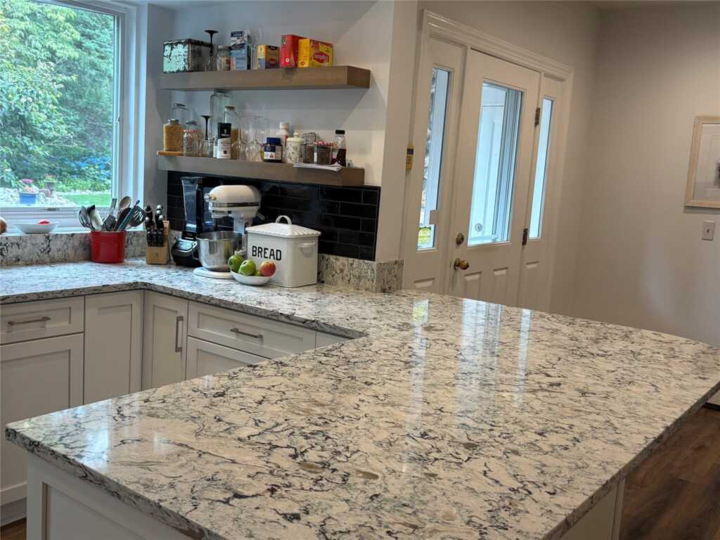 84 Highview Avenue, Nanuet, NY 10954 - Photo 3 of 36