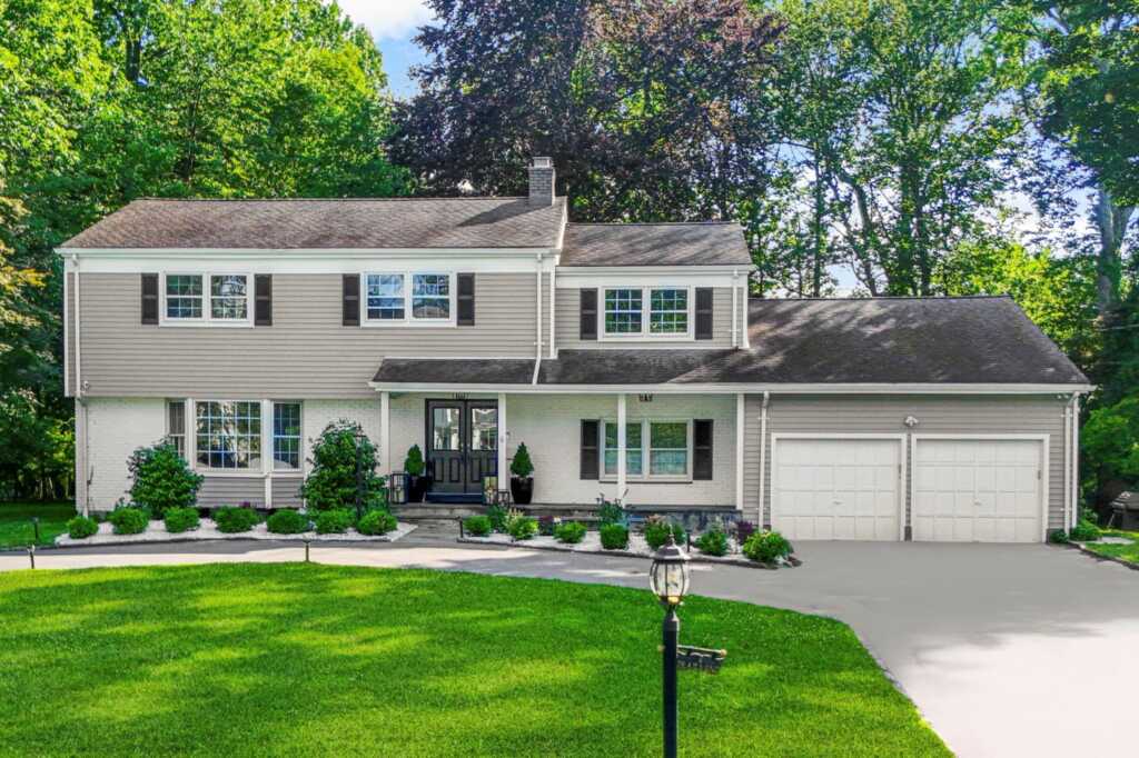 6 Trails End, Rye, NY 10580